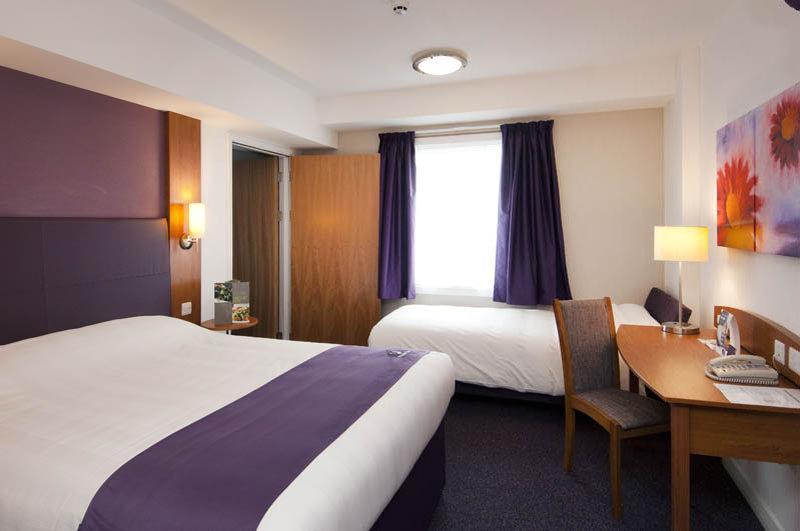 Premier Inn Maidstone Wateringbury Buitenkant foto